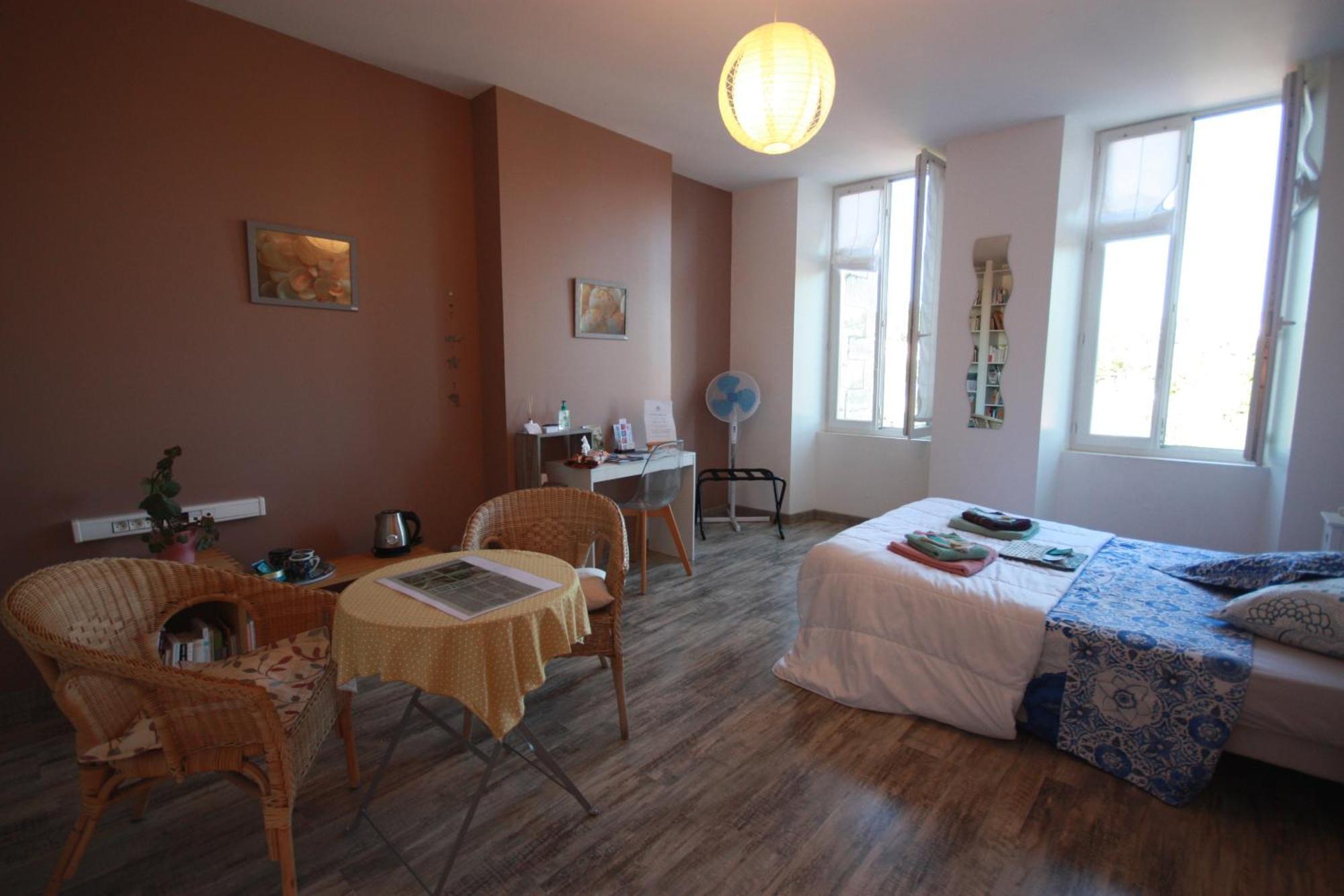 Bed and Breakfast La Belle Etoile Saintes Exterior foto